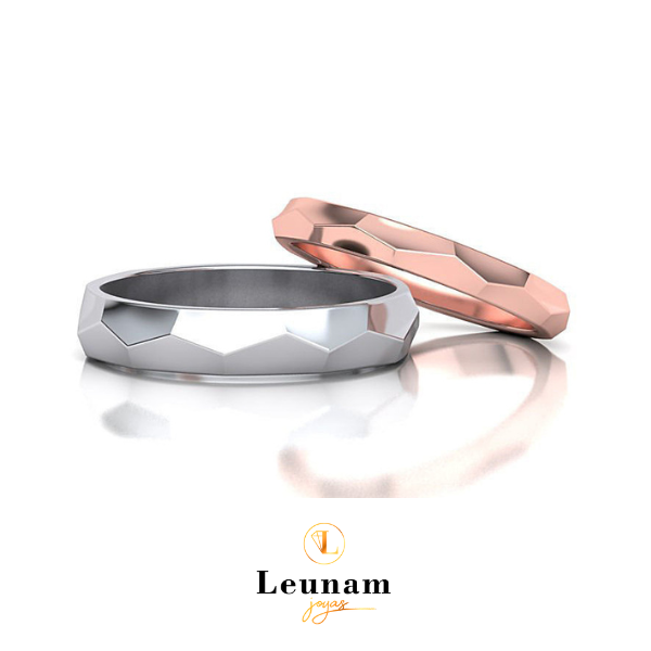 Alianzas Facetadas Modernas – Oro 18k en Tres Tonos