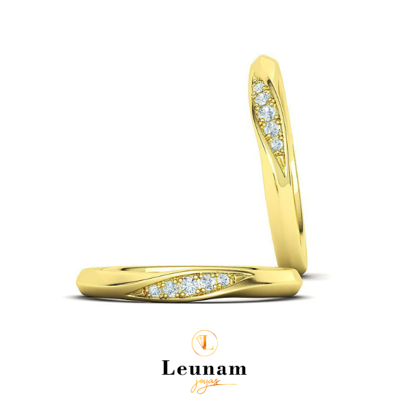 Anillo Mobius Twist con Diamantes – Oro 18k en Tres Tonos Disponibles